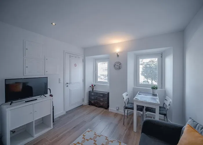 Perfect In * Lisbona